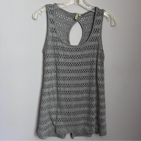 Free Society Gray Mesh Sleeveless Cut Out Tank Top Size Small EUC - Picture 1 of 6